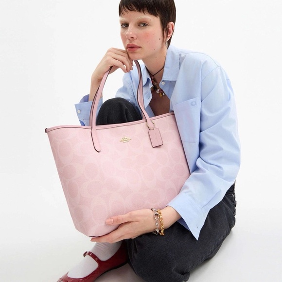 NWT!COACH CITY TOTE IN SIGNATURE CANVAS(COACH CAL49)fast shipping - Picture 10 of 12